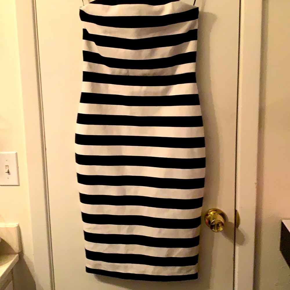 Very sleek express dress size 8